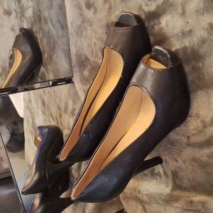 Black peep toe heels size 9
